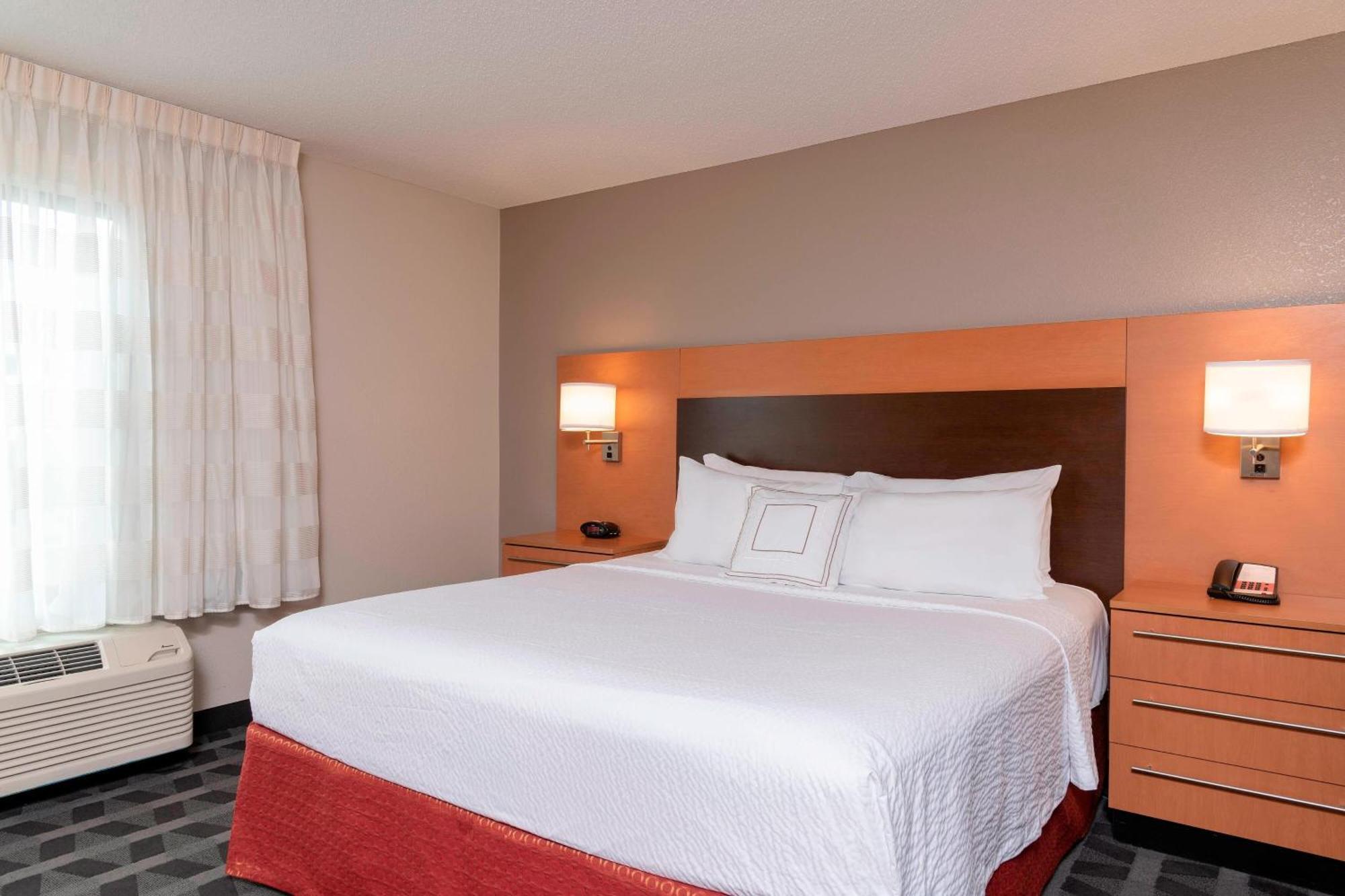 Towneplace Suites Fort Wayne North Bagian luar foto