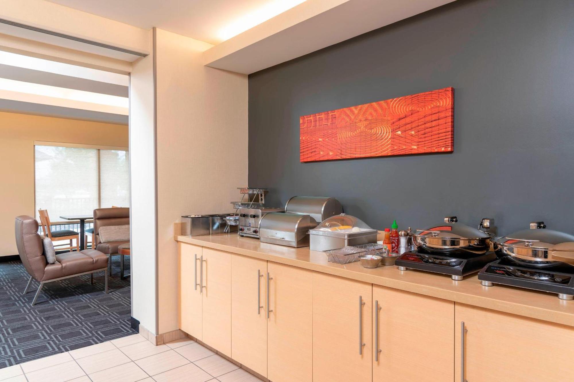 Towneplace Suites Fort Wayne North Bagian luar foto