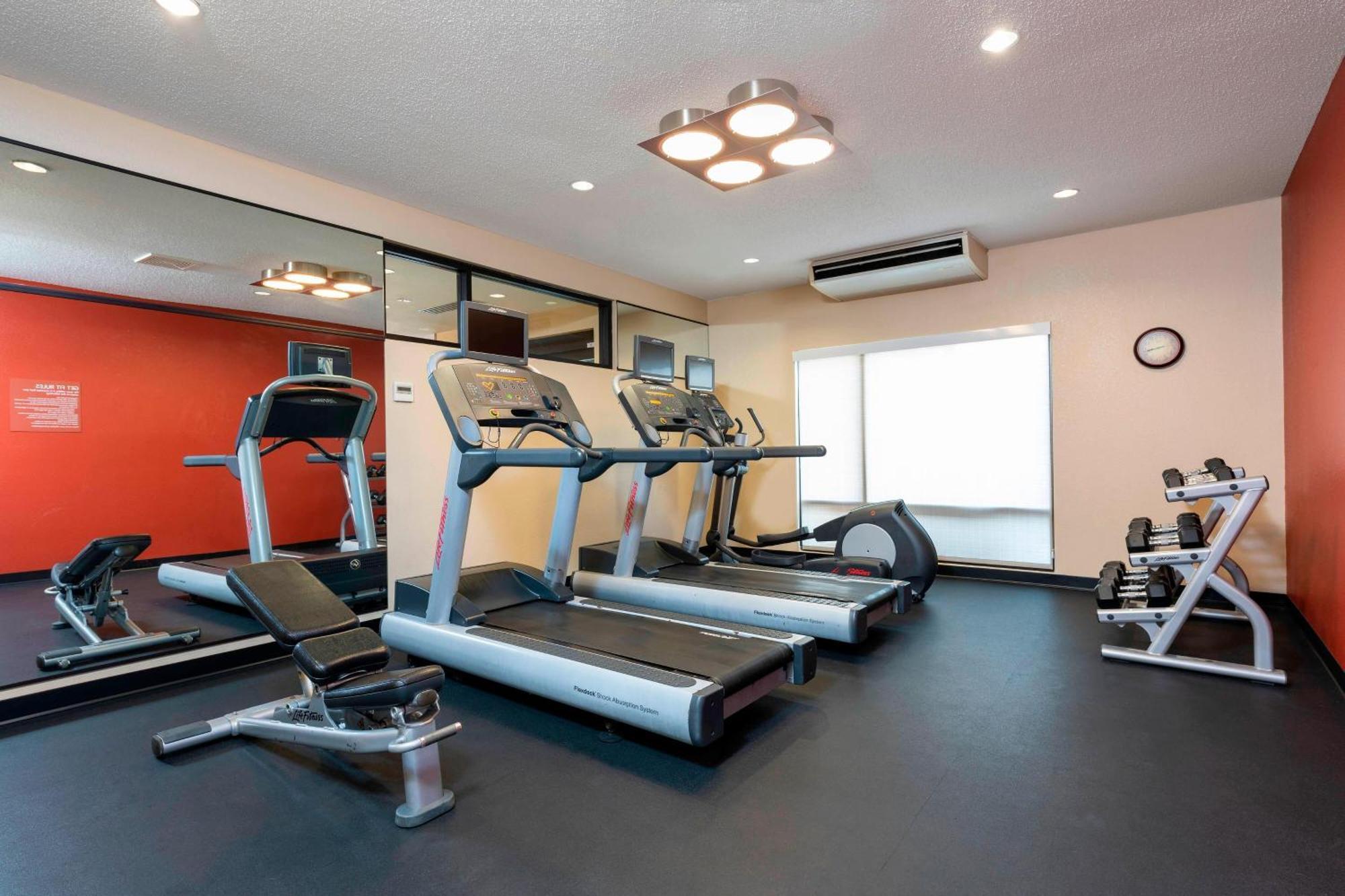 Towneplace Suites Fort Wayne North Bagian luar foto