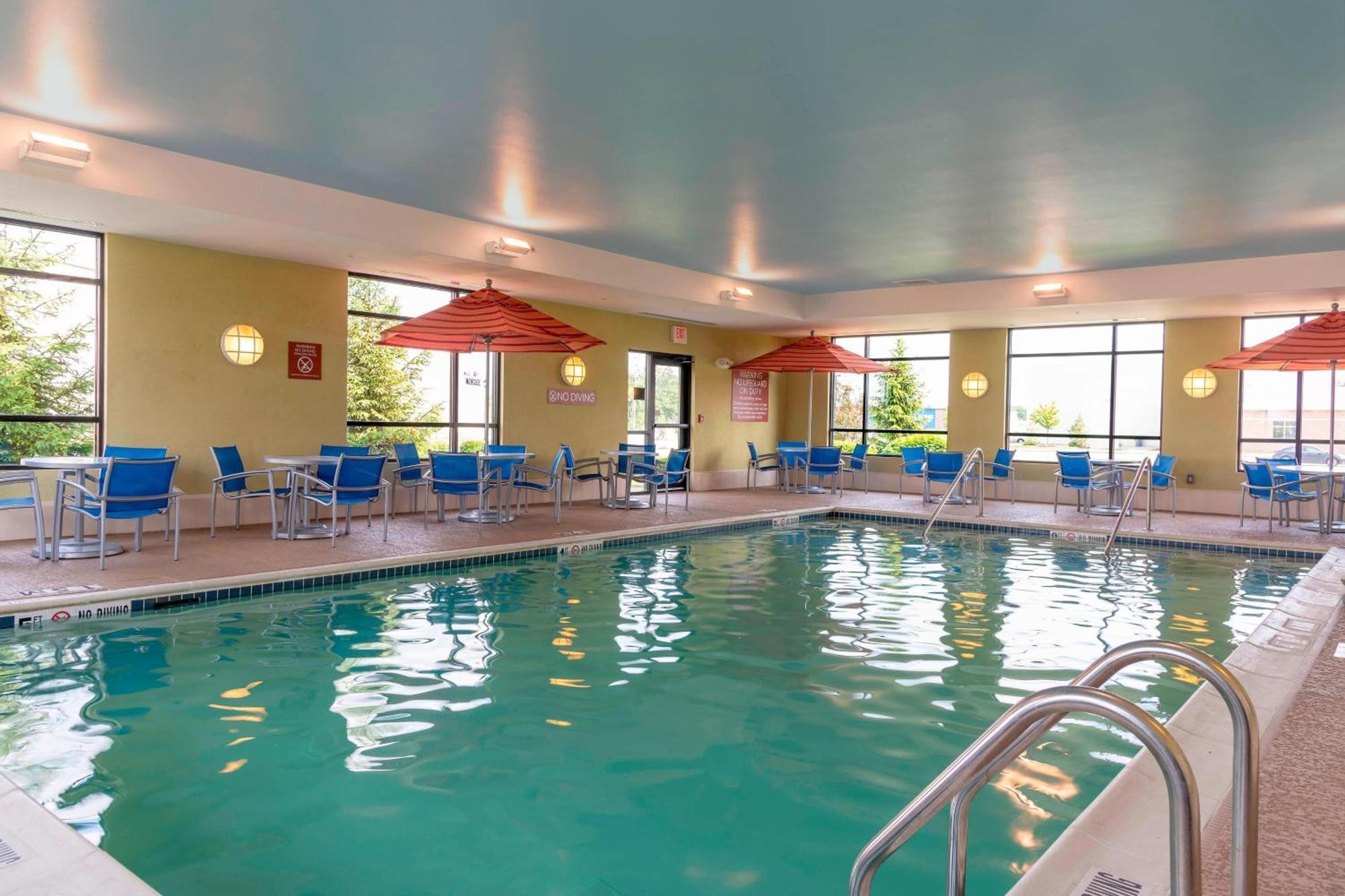 Towneplace Suites Fort Wayne North Bagian luar foto