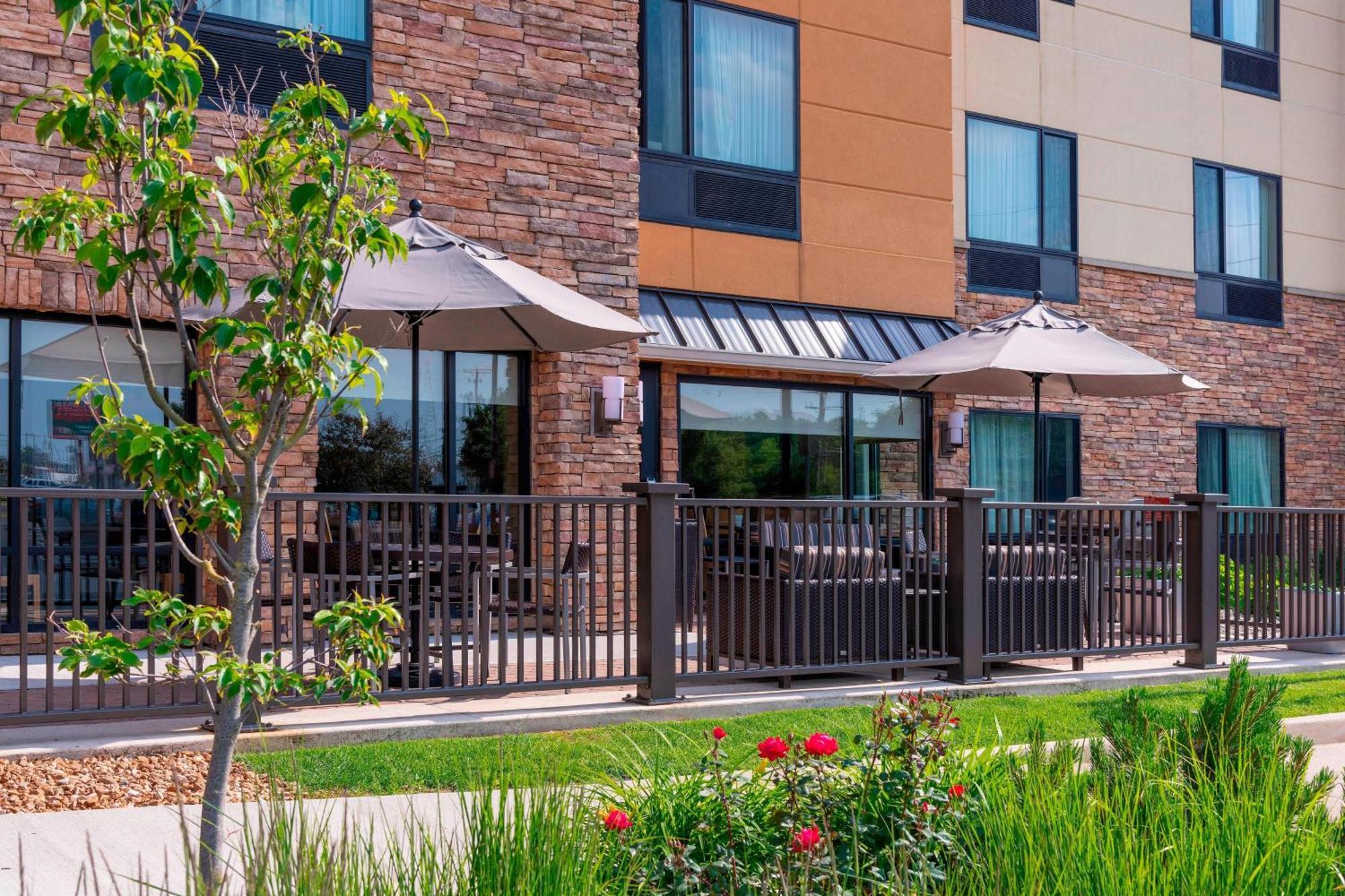 Towneplace Suites Fort Wayne North Bagian luar foto