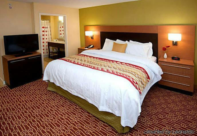 Towneplace Suites Fort Wayne North Bagian luar foto