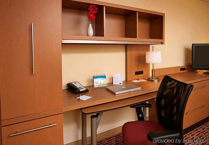 Towneplace Suites Fort Wayne North Bagian luar foto